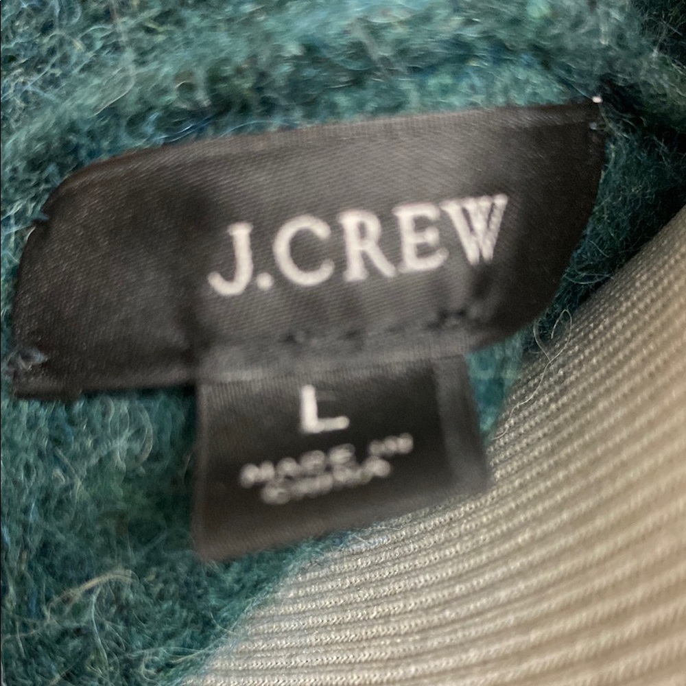 J. Crew Green Cropped Cardigan Sweater V-Neck - Picture 2 of 6